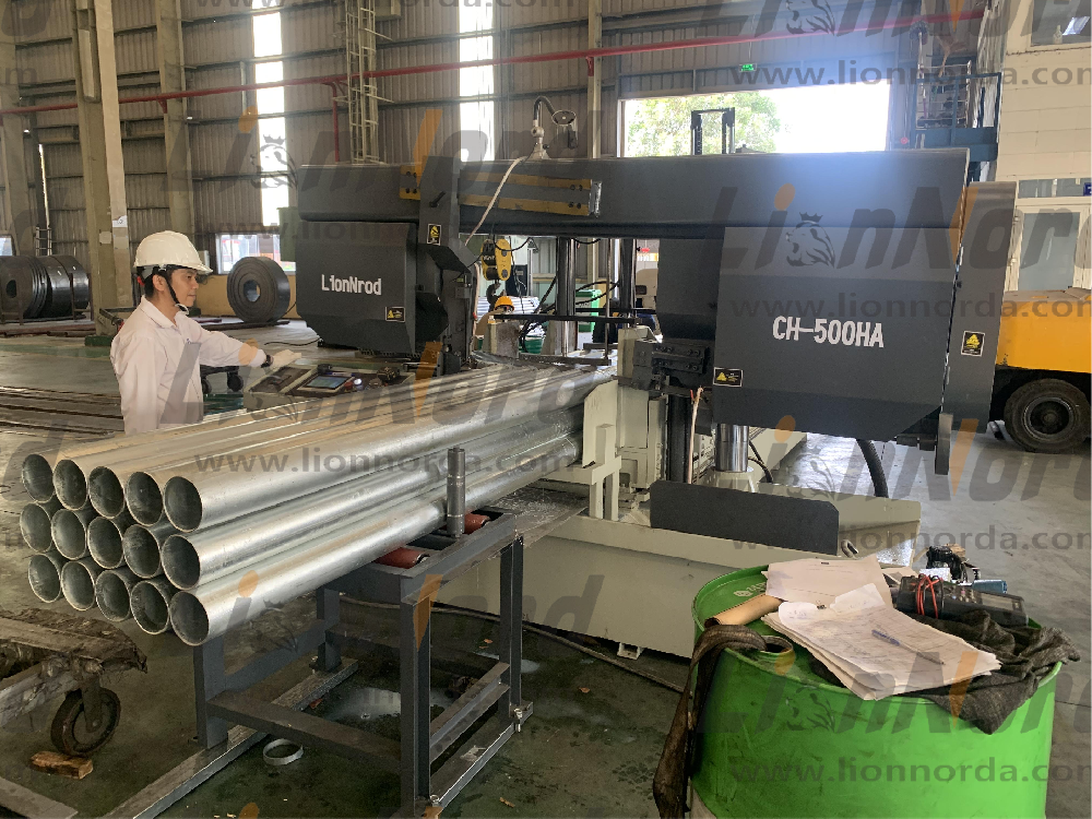 CNC automatic bundle cutting band saw machine for steel tube with 2m feeding length Installation, Co